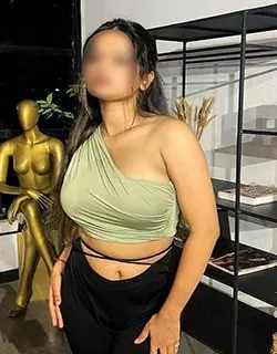 Discover Luxury: Top Escort Services in Shillong 💖✔️👑